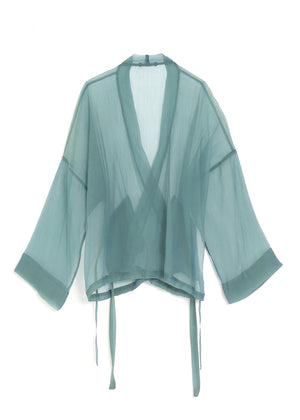 Kimono blus i krinklad celadongrön sidenchiffong